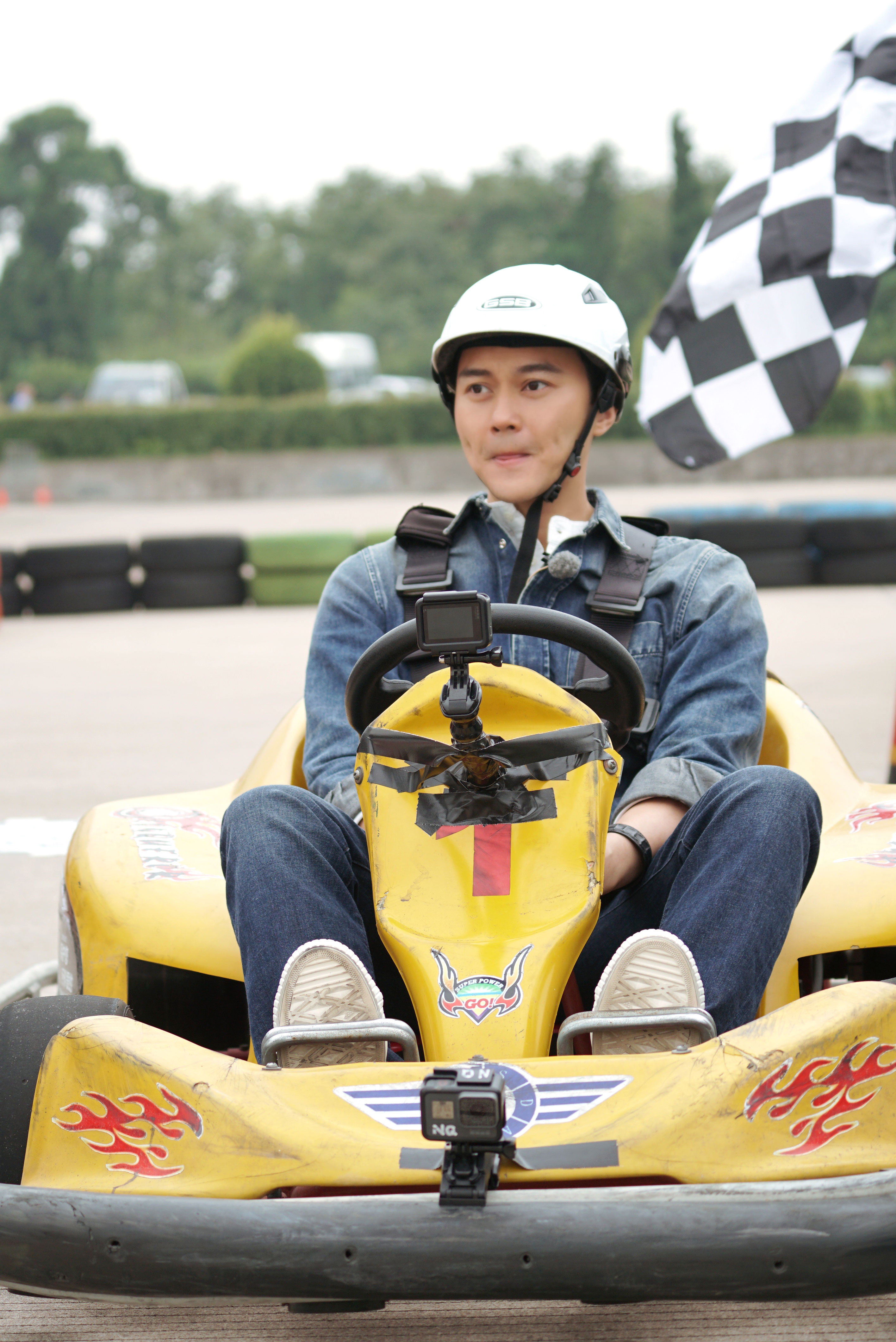 华体会平台下载-明星车手的成长之路：从练习到冠军的简单介绍