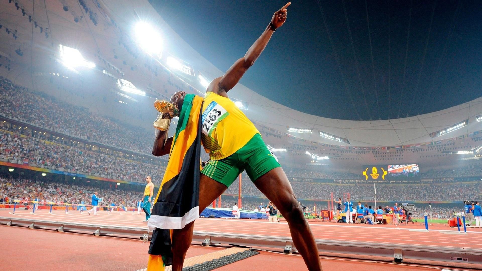 华体会平台娱乐-德甲强强对话：多特在客场逼平拜仁，争冠悬念愈发激烈，德甲多特vs拜仁